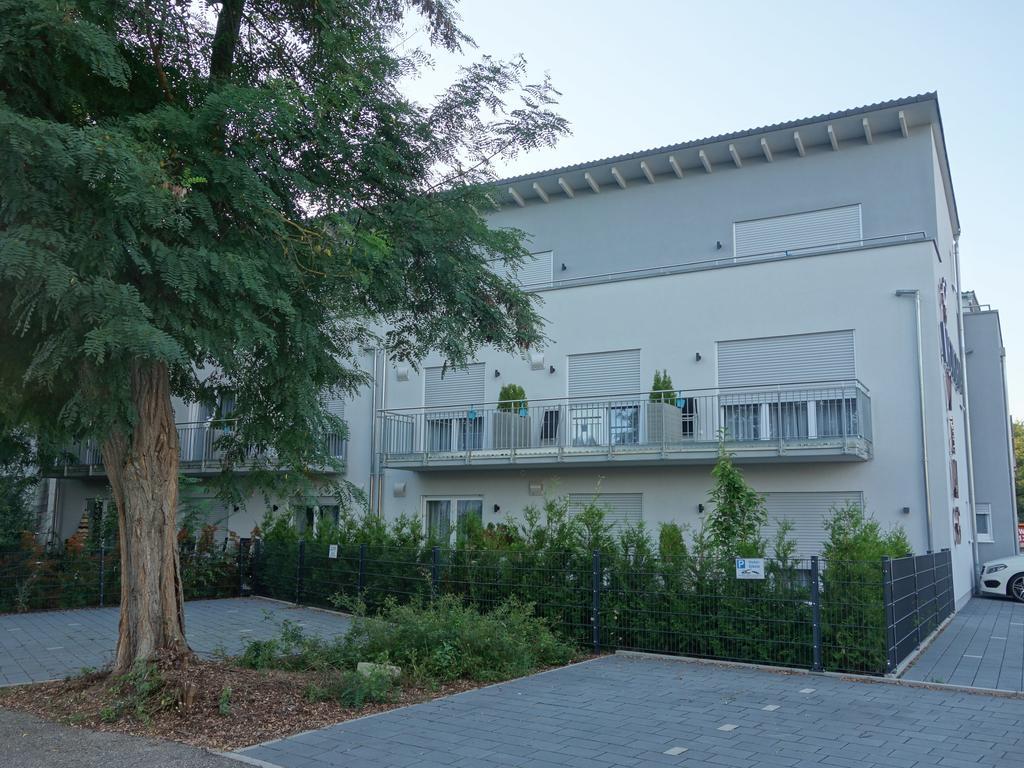 Victoria Living Hotel Jockgrim Екстериор снимка