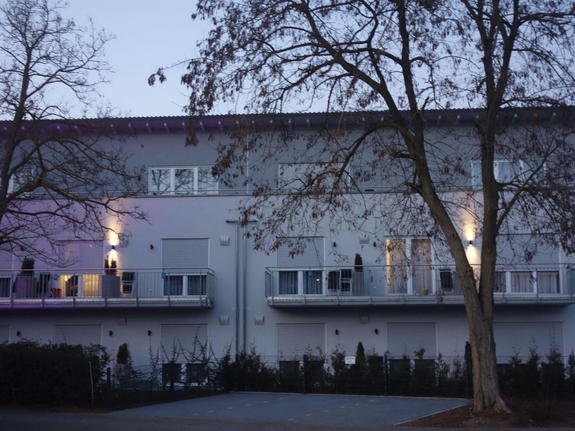 Victoria Living Hotel Jockgrim Екстериор снимка