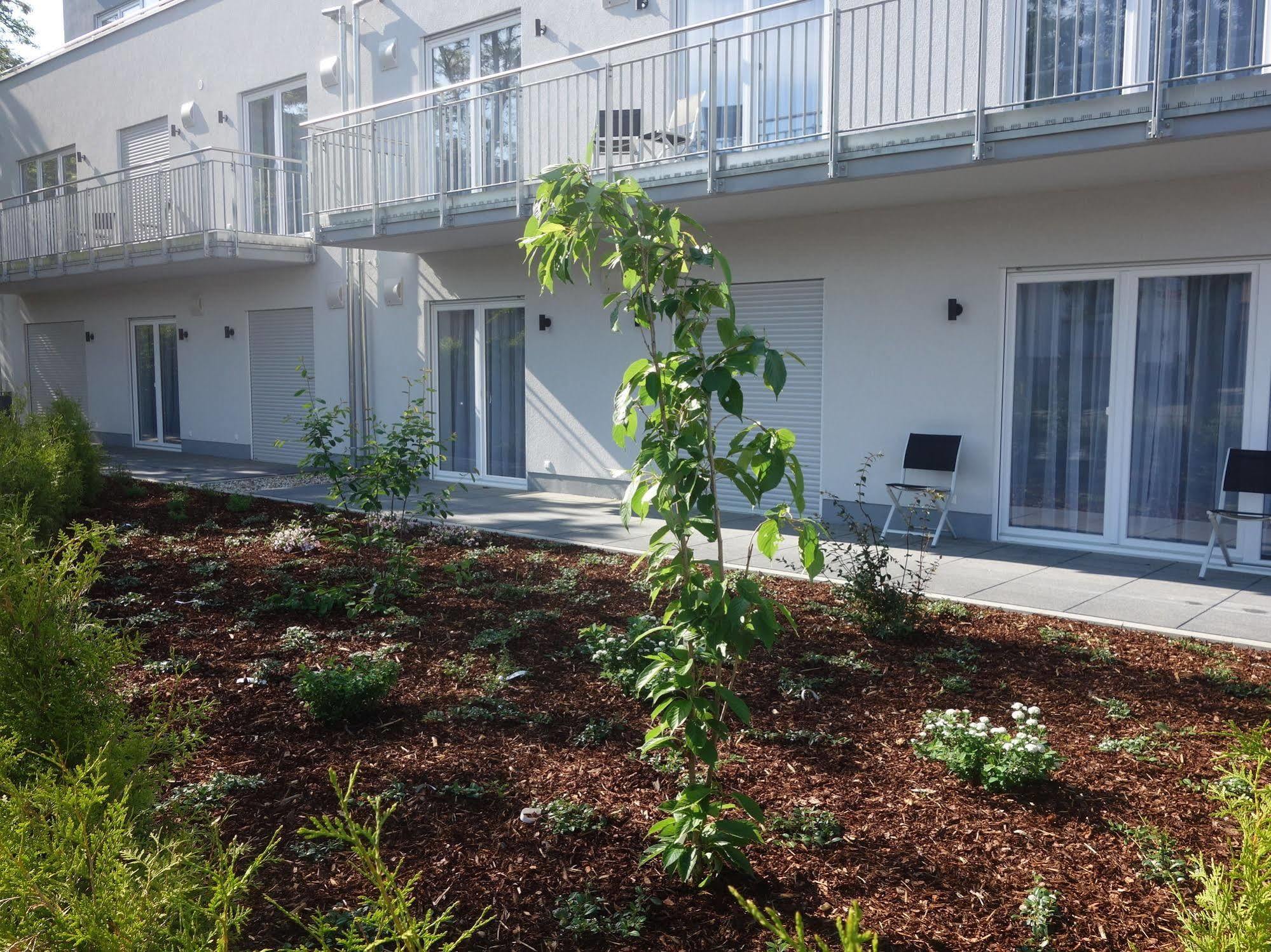 Victoria Living Hotel Jockgrim Екстериор снимка